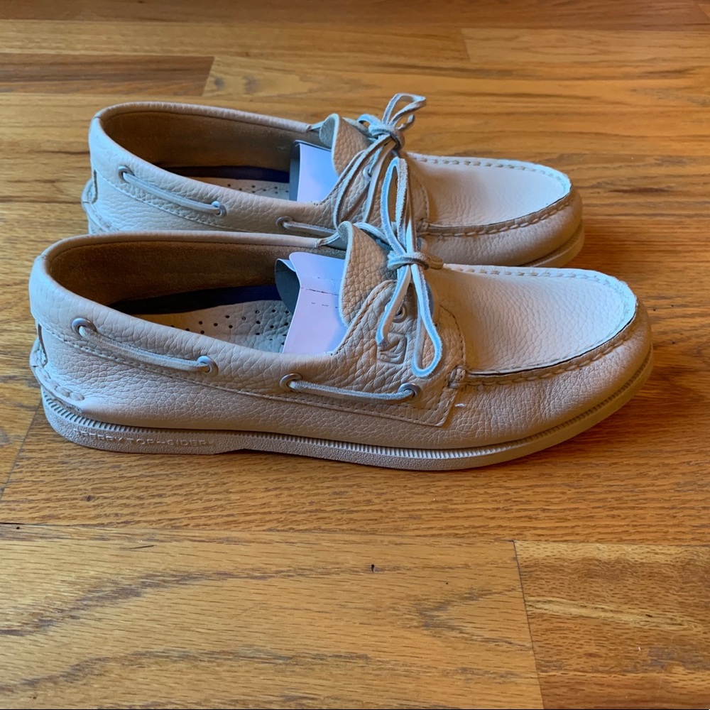 Men’s Sperry White/Cream Size 10